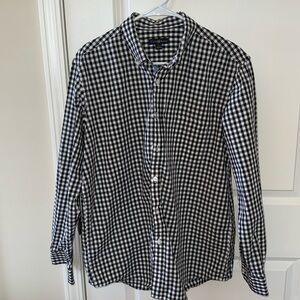 Men’s Button Down Club Room Long Sleeve Shirt. Size Large